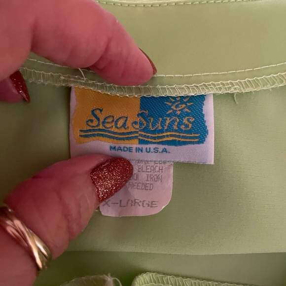 Sea Suns Brite Green V-Neck Tank Top - Picture 3 of 6